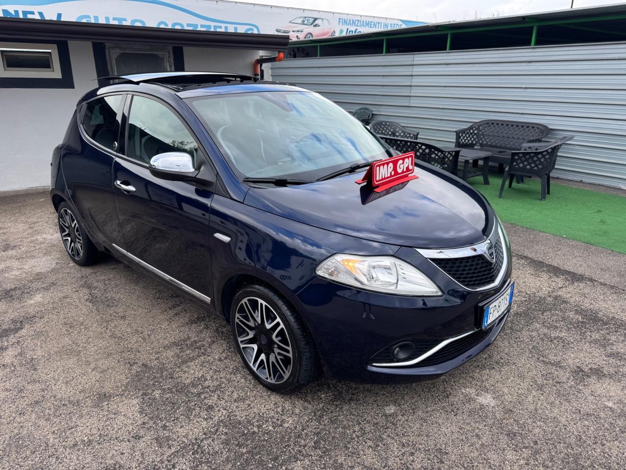 Lancia Ypsilon 1.2 69 CV 5 porte GPL Ecochic Platinum