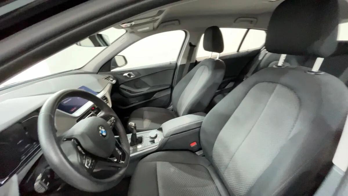 Bmw 116 116d 5p. Advantage