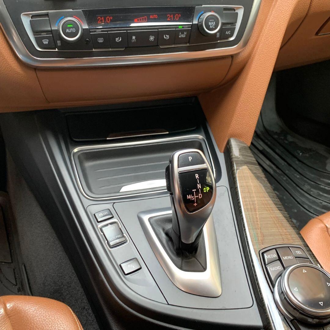 BMW Serie 3 GT 320d Luxury