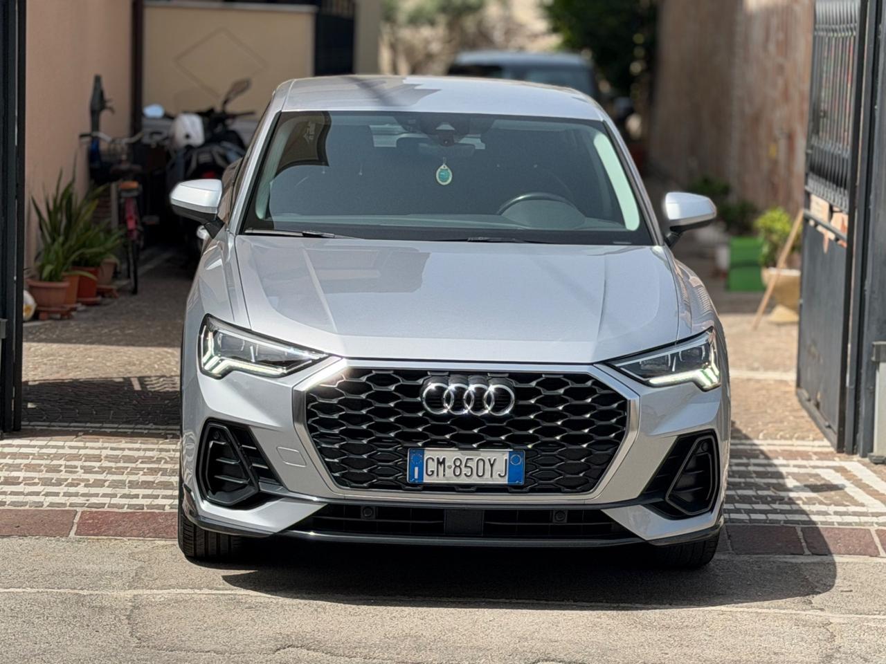 Audi Q3 35 TDI S tronic Business Advanced