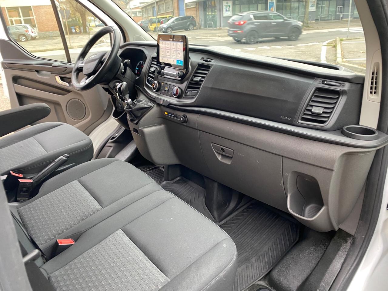 Ford Transit Custom 2.0 TDCi 170 PL Furgone Titanium