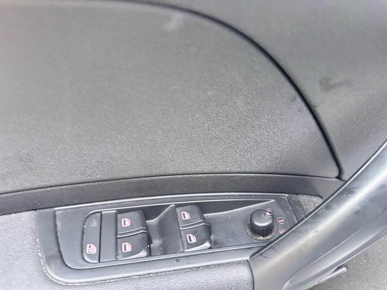 Audi A1 1.6 TDI S line edition plus-2014 LED/17"