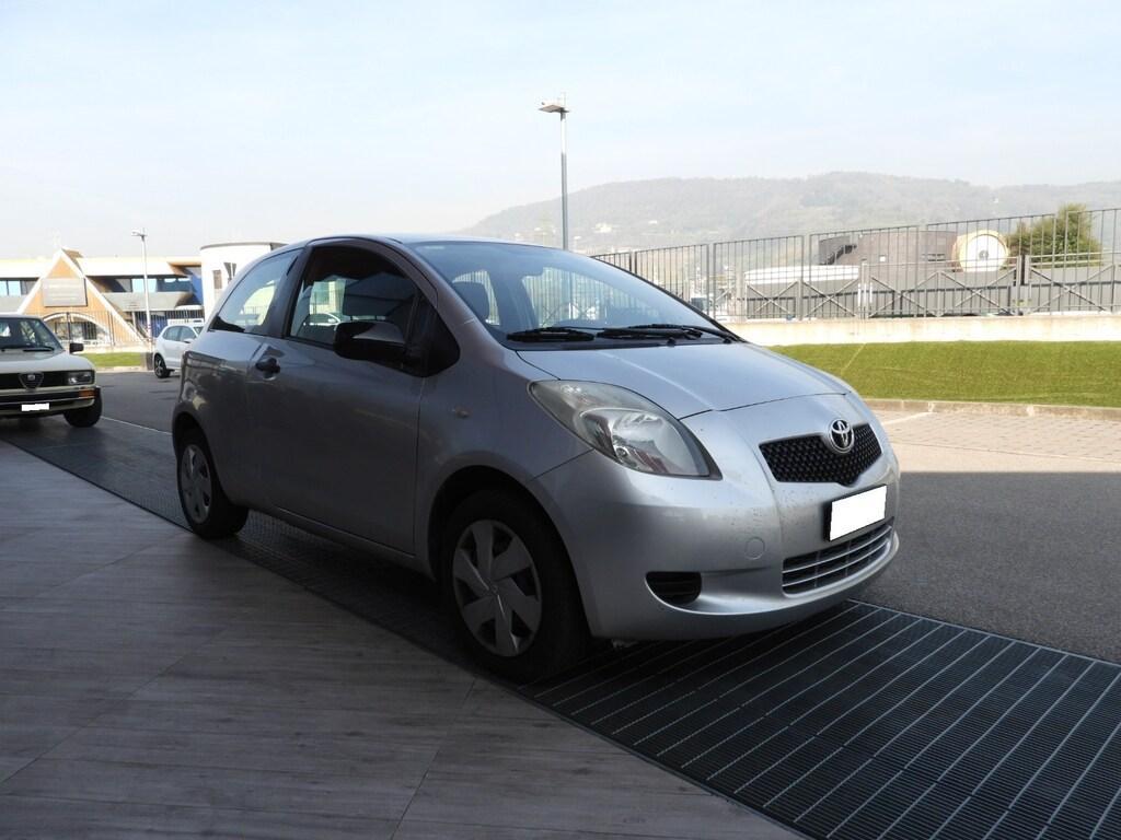 Toyota Yaris 3 Porte 1.0 Now