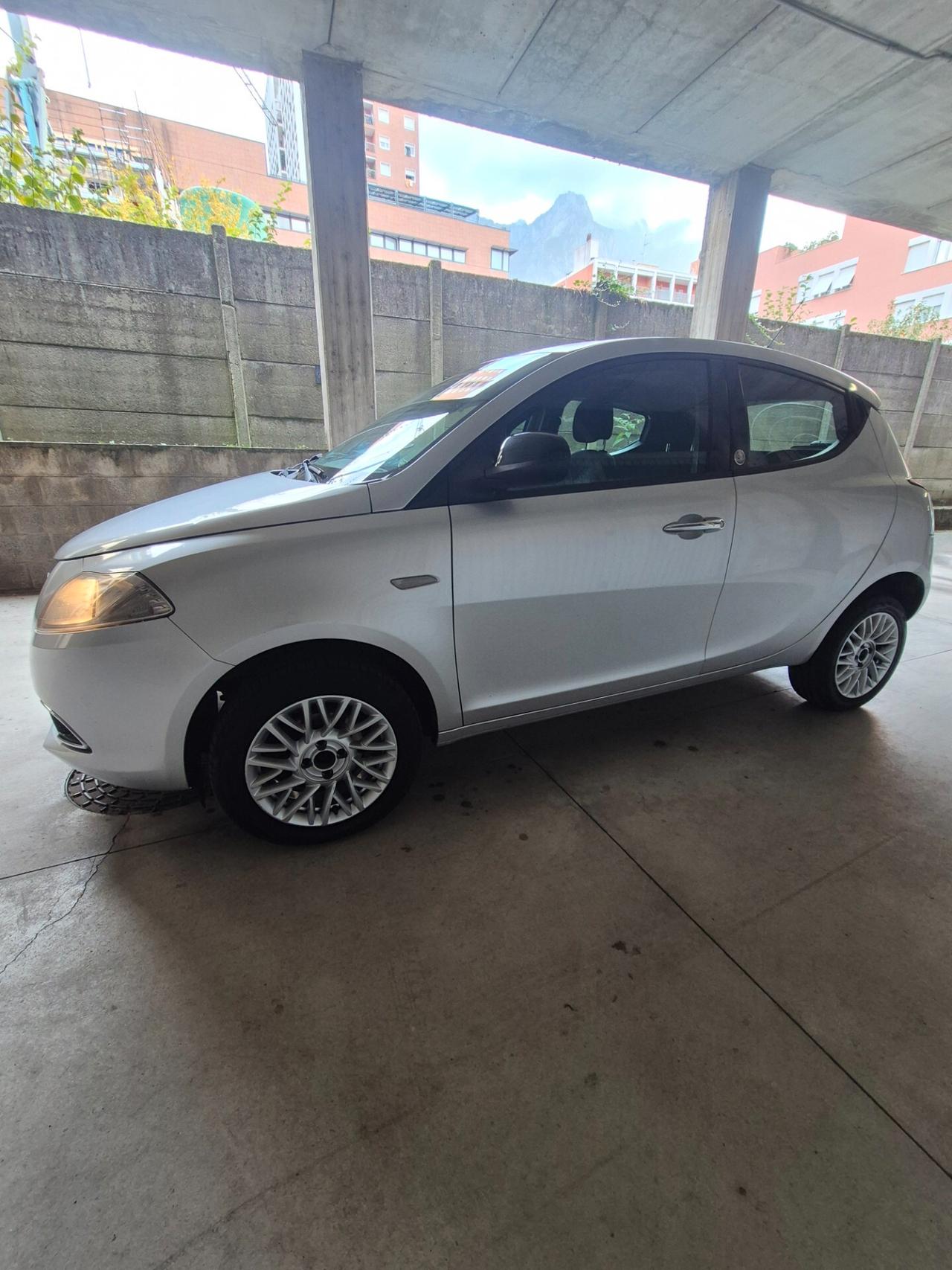 YPSILON BENZINA/METANO ECOCHIC GOLD