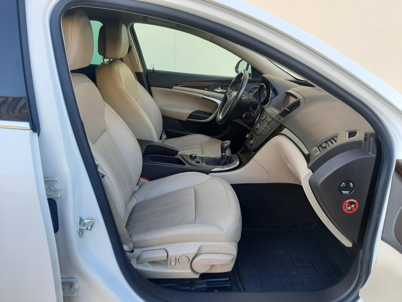Opel Insignia 2.0 Turbo 220cv Sports Tourer Cosmo