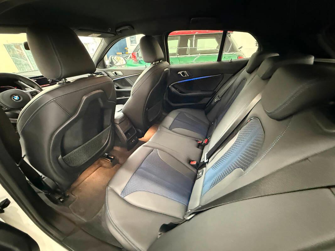 BMW Serie 1 BMW SERIE 118d Msport auto