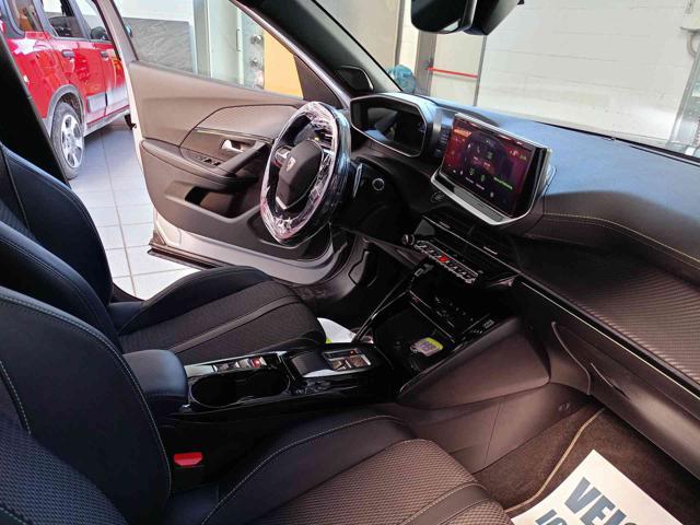 PEUGEOT 2008 PureTech 130 S&S EAT8 GT