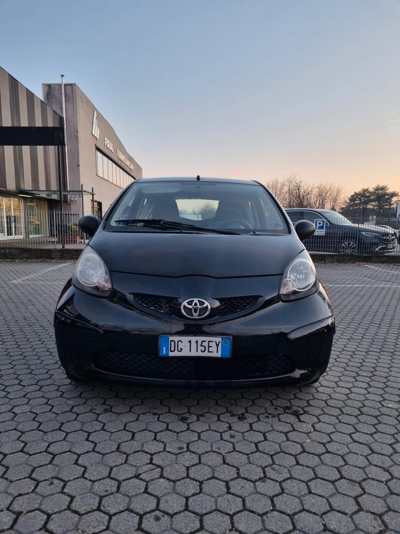 Toyota Aygo 1.0 12V VVT-i 3 porte Sol