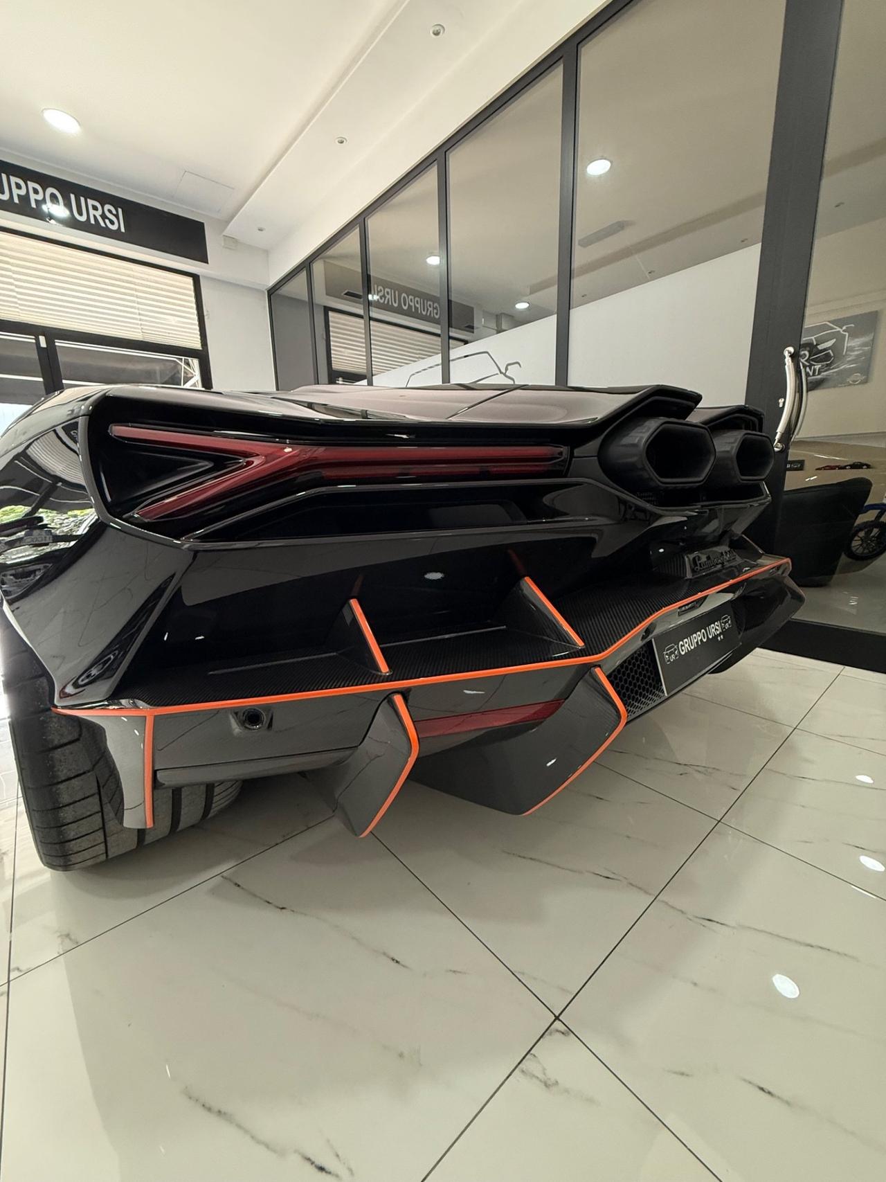 Lamborghini Revuelto 6.5 V12