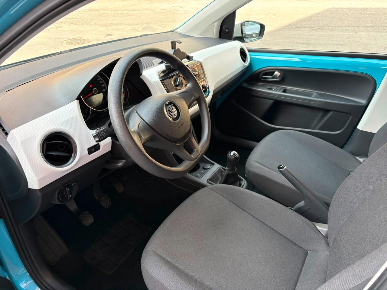 Volkswagen up! 1.0 5p. move