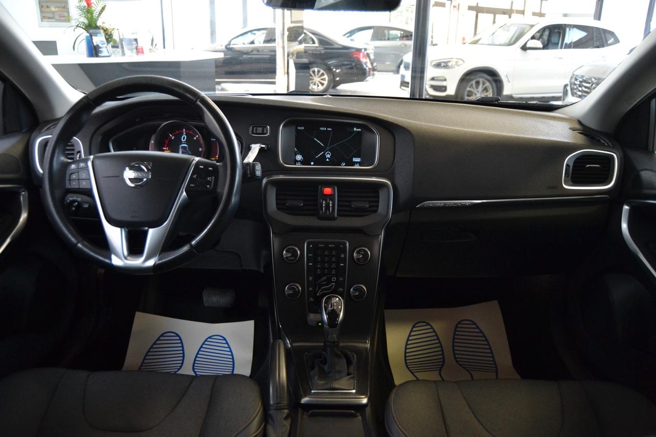 Volvo V40 Cross Country D2 1.6 Powershift Momentum