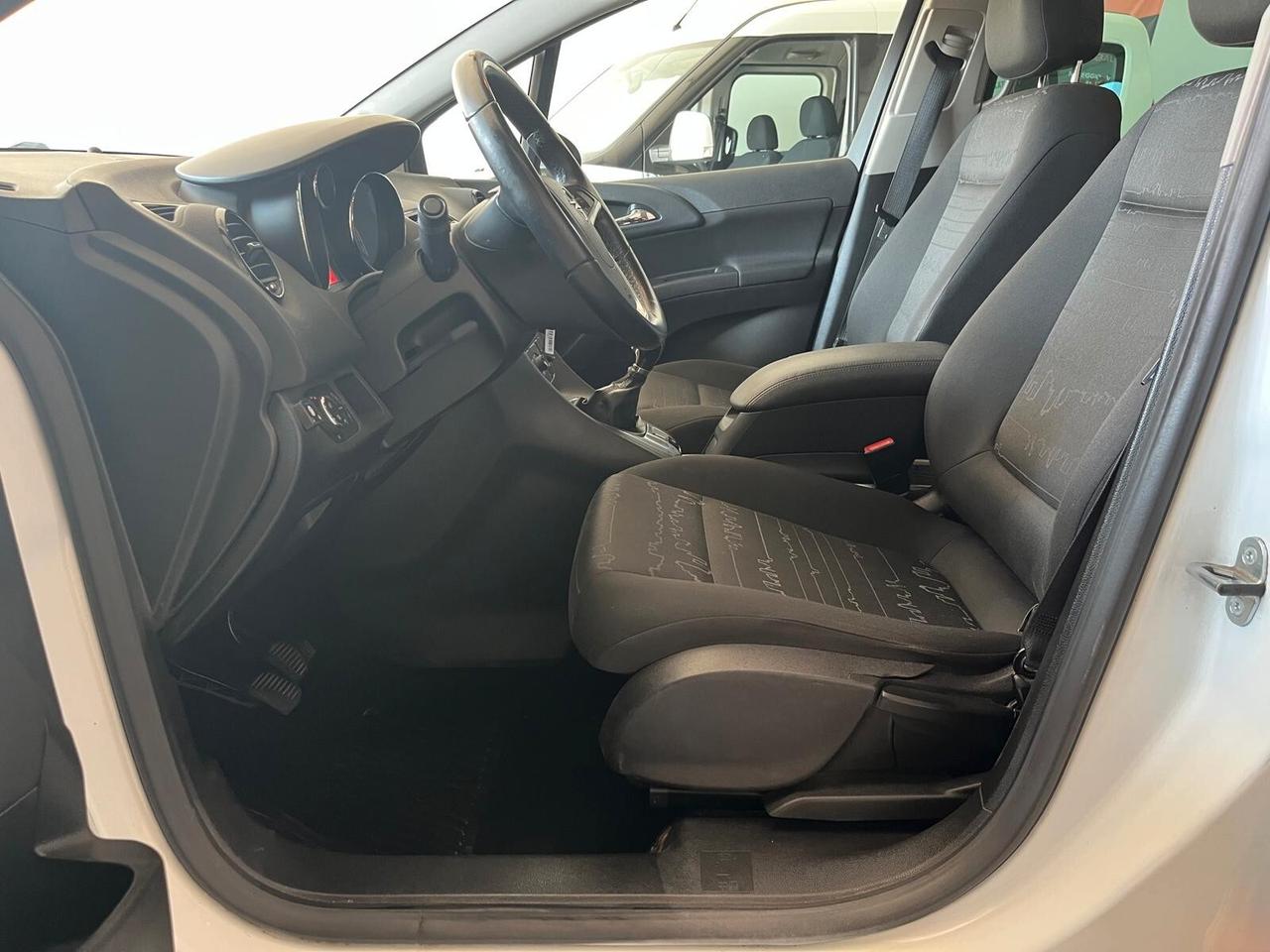 Volkswagen Golf 1.2 BENZINA