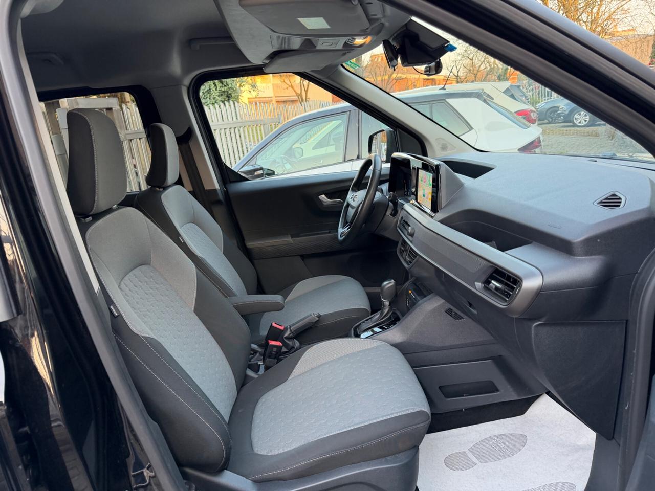 Ford Tourneo Courier 1.0 EcoBoost Powershift Active