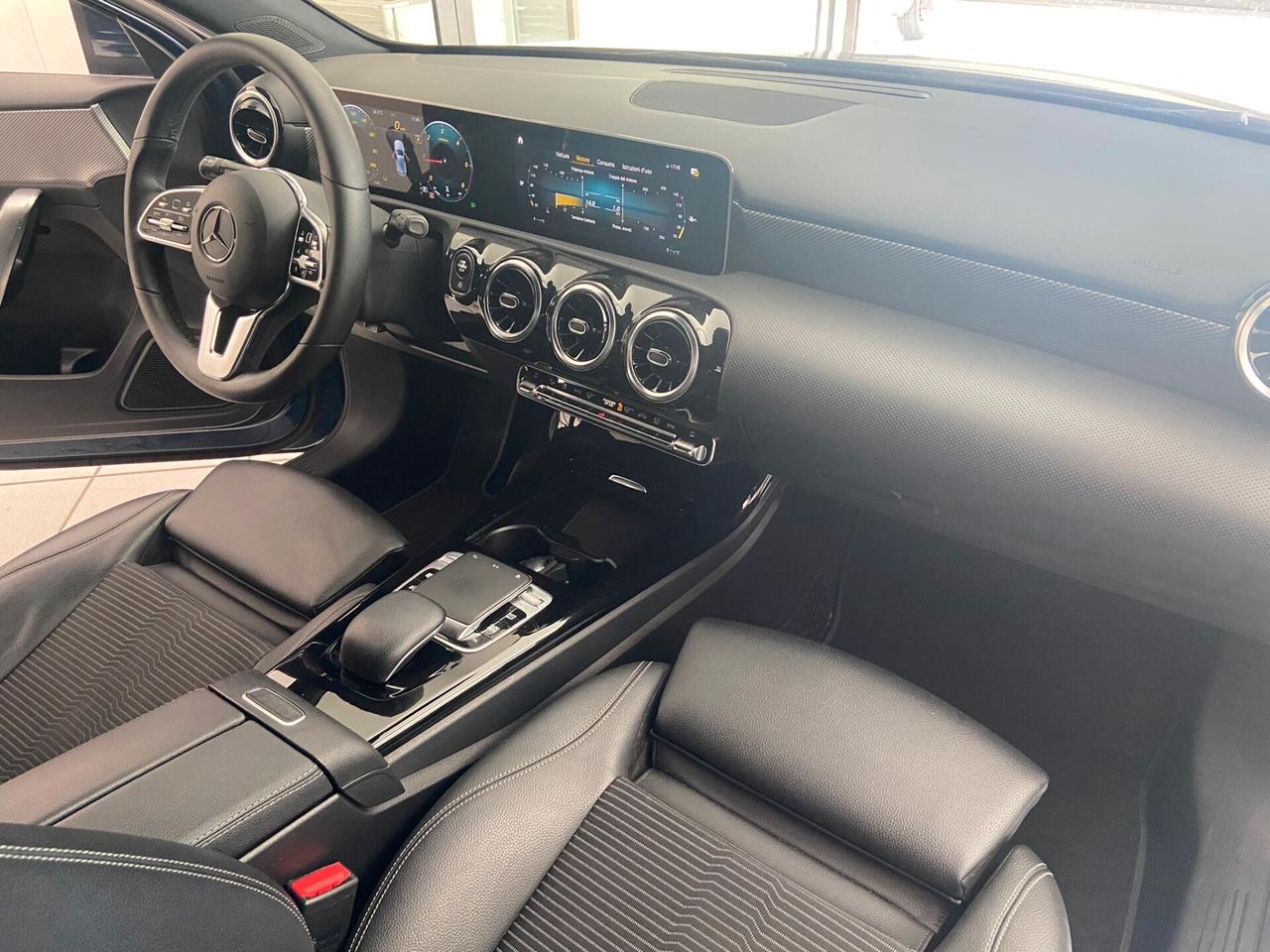 MERCEDES-BENZ A 180D AUTOMATIC SPORT