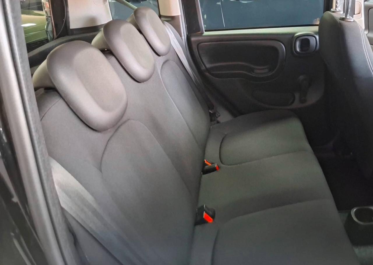 Fiat Panda 1.0hybrid vetri scuri 5posti