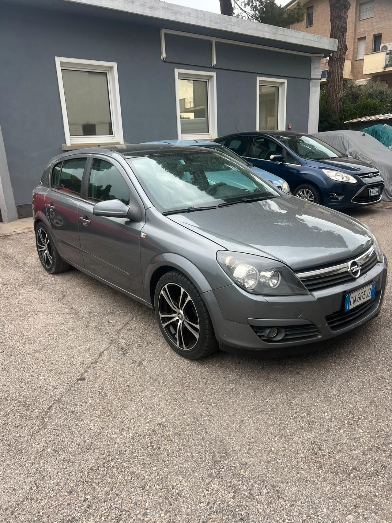 Opel Astra 1.7 CDTI 101CV 5 porte Club