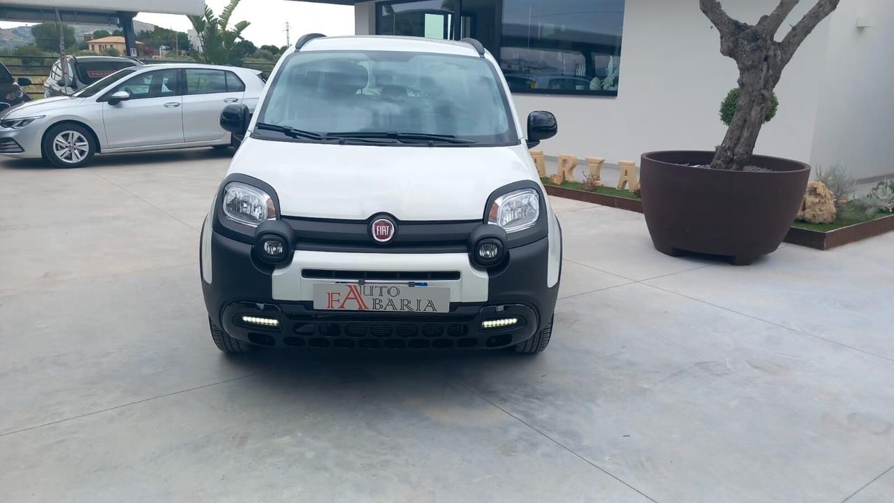 Fiat Panda 1.2 Connected by Wind cross