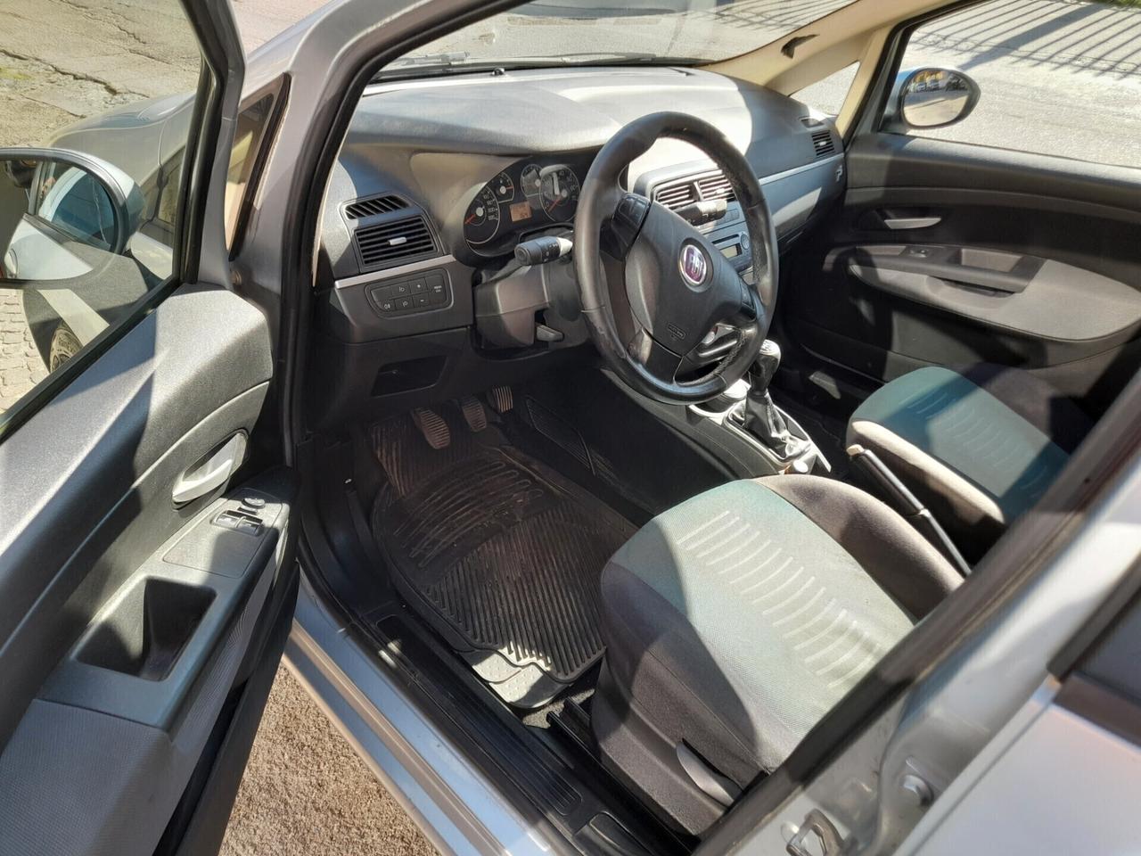 Fiat Grande Punto 1.3 MJT 75 CV 5 porte Dynamic