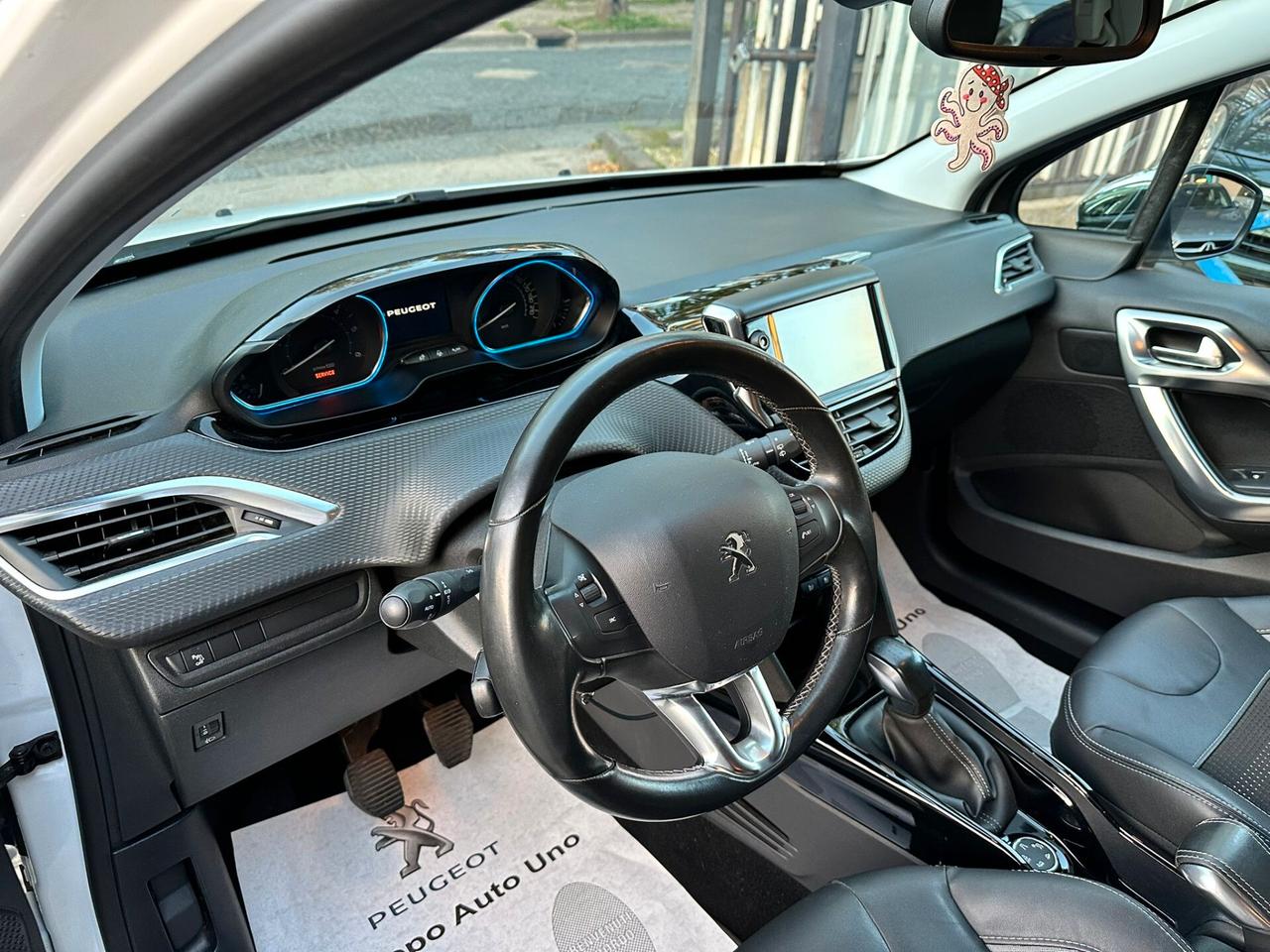 Peugeot 2008 BlueHDi 100 Allure