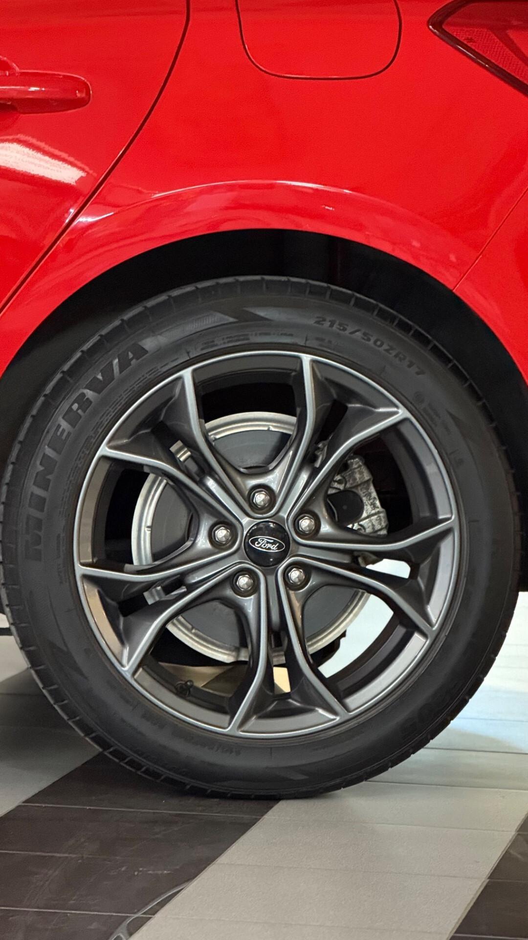 Ford Focus 1.0 EcoBoost Hybrid 125 CV ST-Line 2021 TETTO