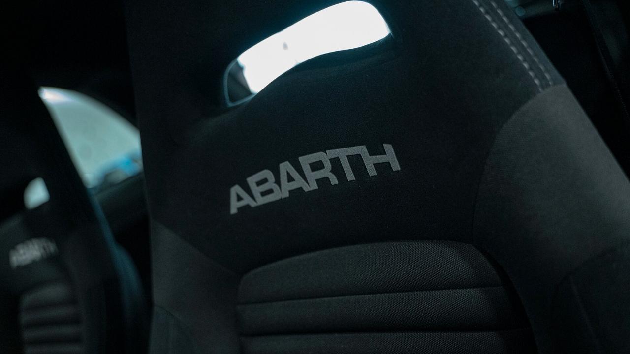 Abarth 595 Competizione 1.4 T JET 180 CV SABELT BREMBO XENO NAVI FULL OPTI