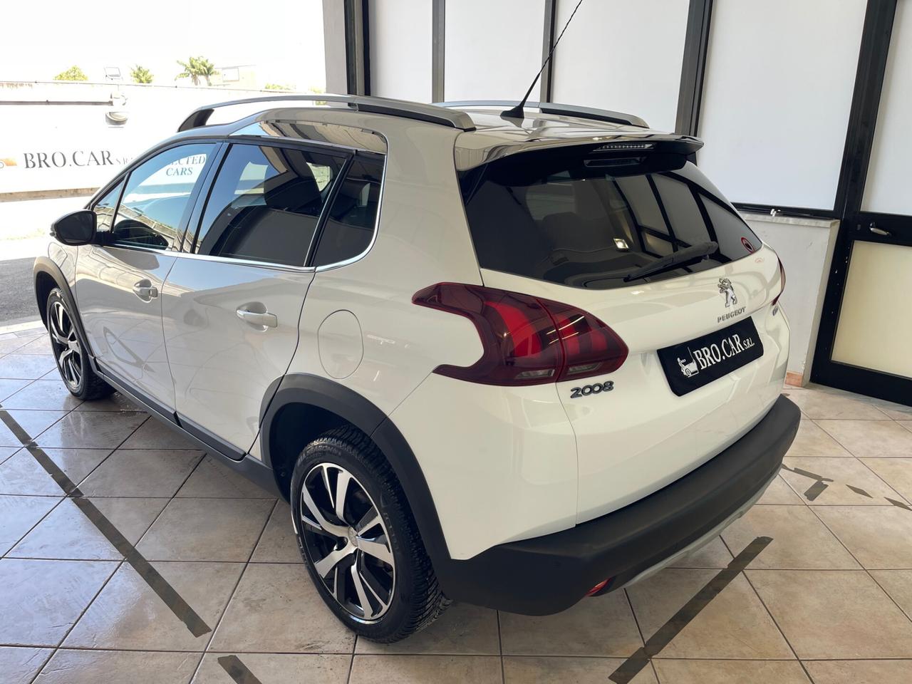 Peugeot 2008 PureTech Turbo 110 S&S Allure