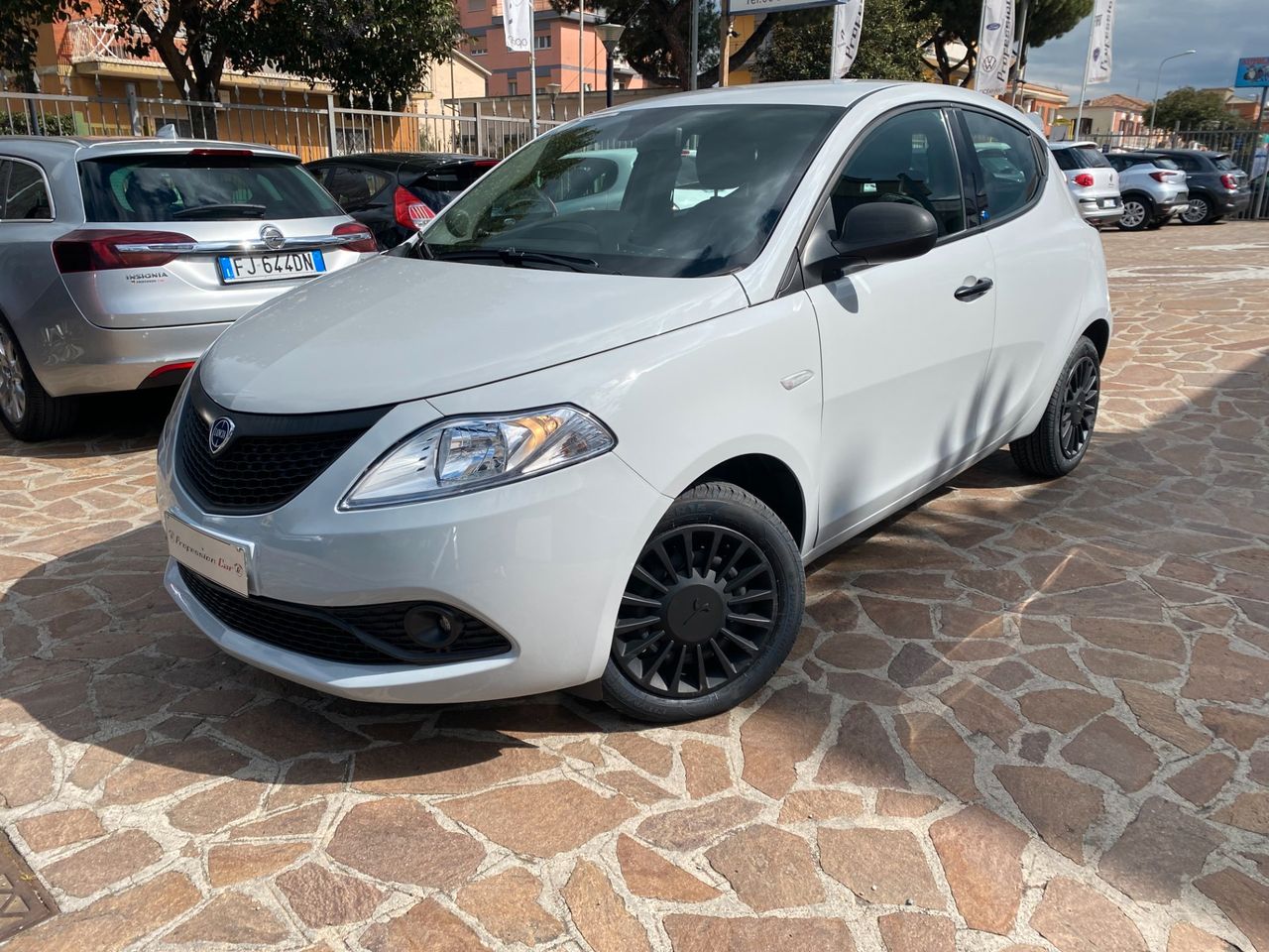 Lancia Ypsilon 1.2 69 CV 5 porte Ecochic Gold *GPL*