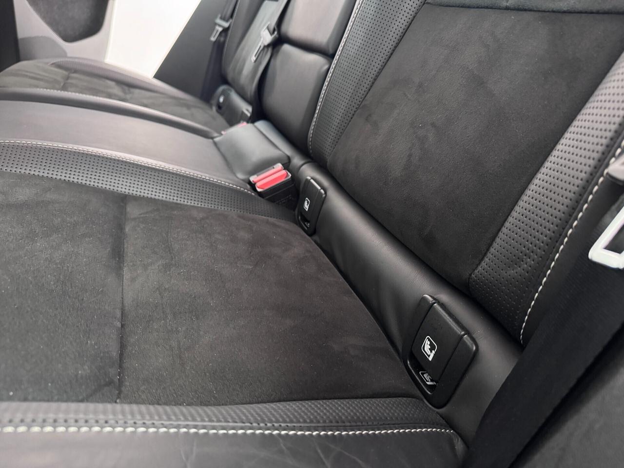 VOLVO XC40 2.0D 190cv GEARTRONIC 4WD R-DESIGN