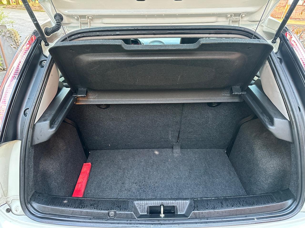 Fiat Punto 1.4 S&S 8V 5 porte Street