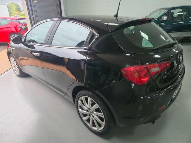 Alfa Romeo Giulietta Giulietta III 2010 1.6 jtdm Moving