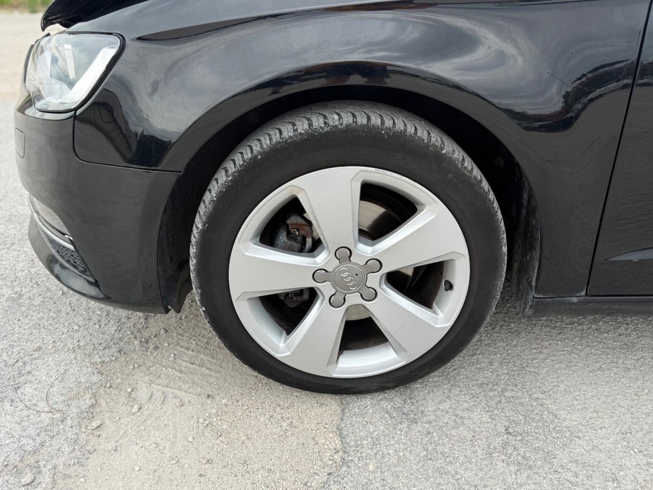 Audi A3 1.6 TDi EURO6B incidentata/sinistrata