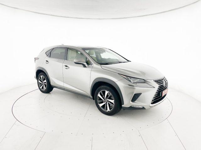 LEXUS NX 300 Hybrid 4WD Luxury