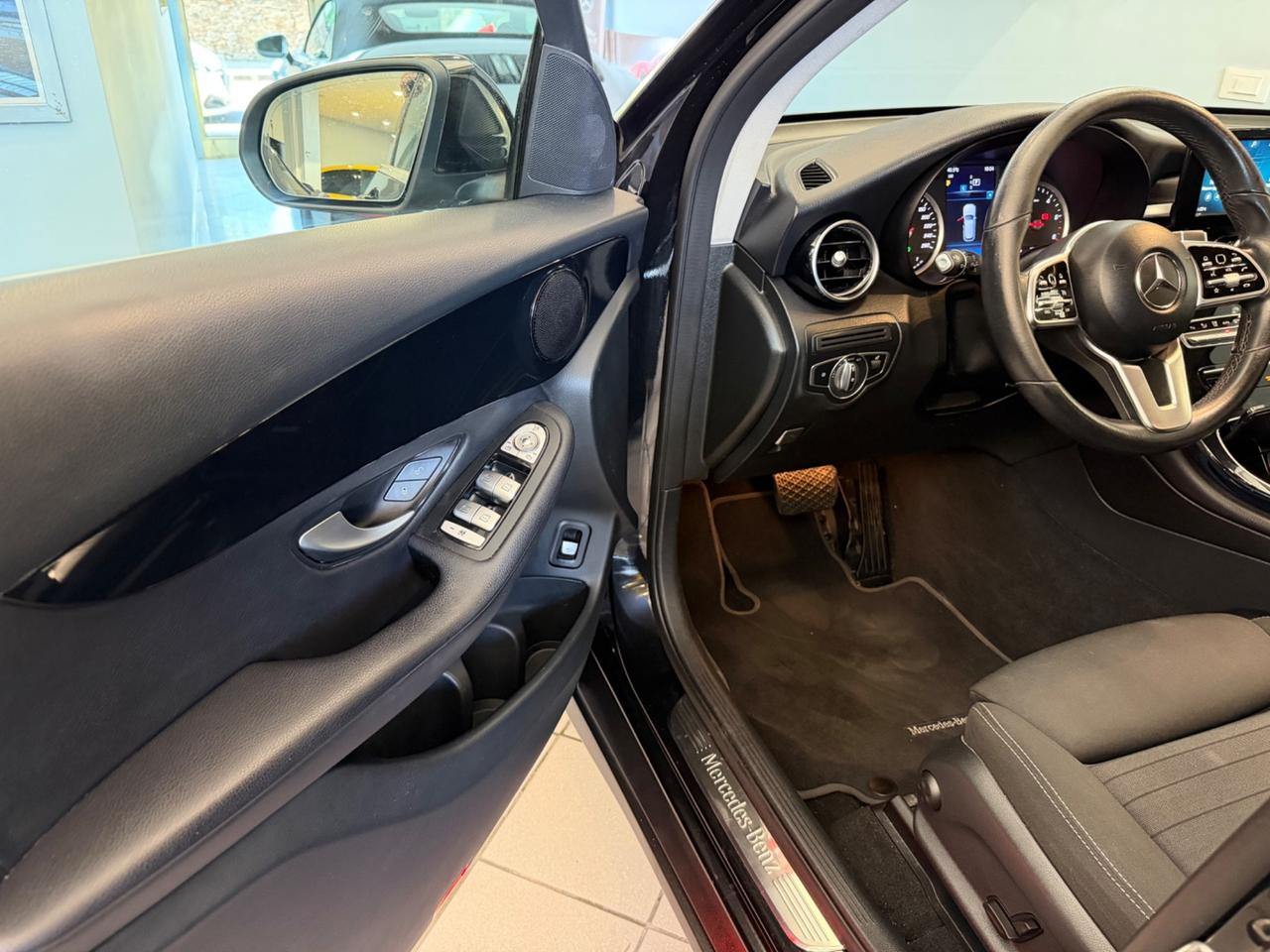 MERCEDES GLC (X253) (2015) GLC 220 D 4MATIC PREMIUM PLUS (143 KW) Valore di listino: € 66366