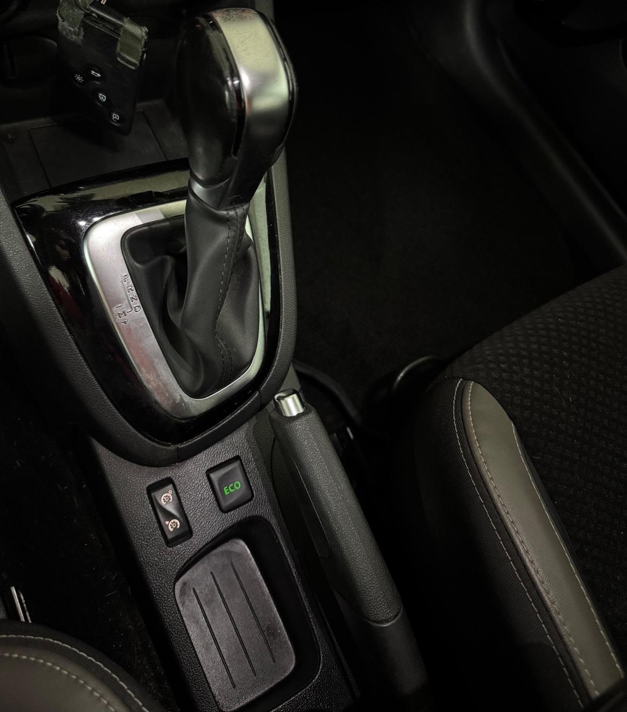 Renault Clio dCi 8V 90CV EDC Start&Stop 5 porte Energy Intens