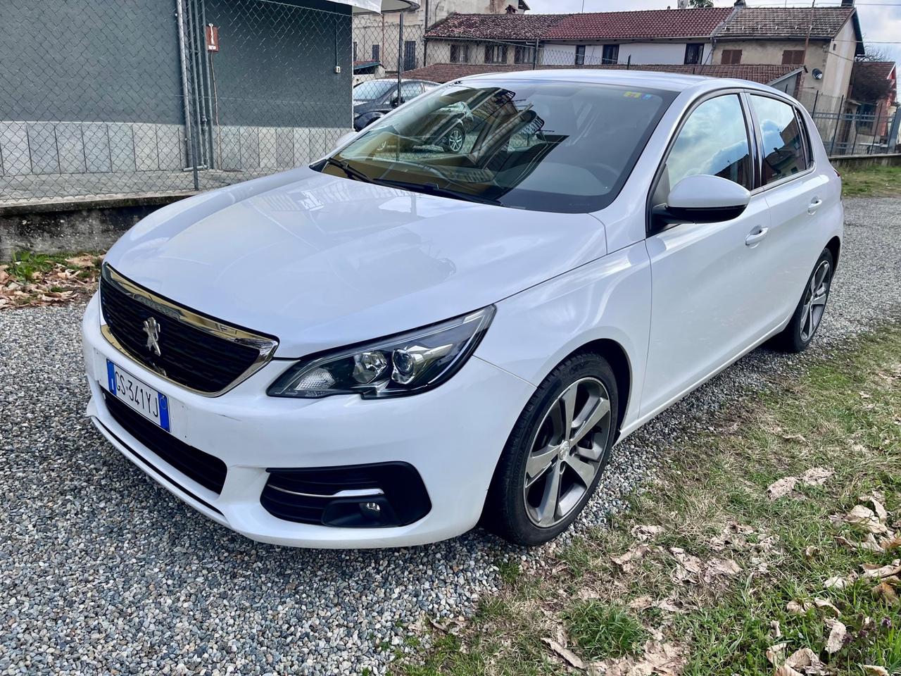 Peugeot 308 BlueHDi 100 S&S Business
