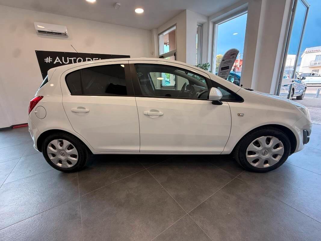 Opel Corsa 1.2 Club 85cv 5p