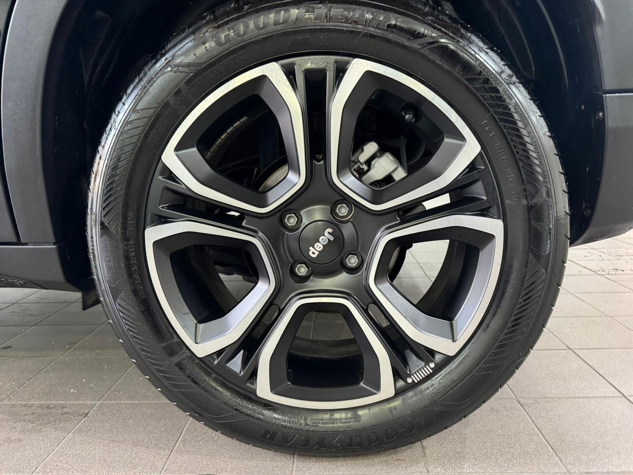 Jeep Avenger 1.2 Turbo 100 CV Summit -2023