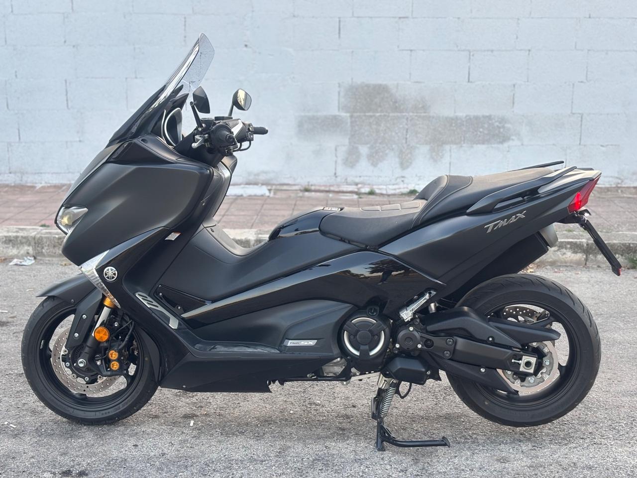 Yamaha T Max 530 Sx ( solo 6000 km )