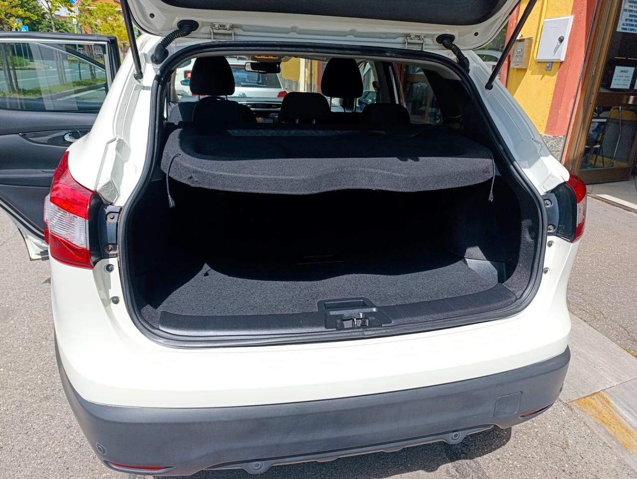 Nissan Qashqai 1.2 DIG-T FULL OPTIONAL UNICO PROPRIETARIO