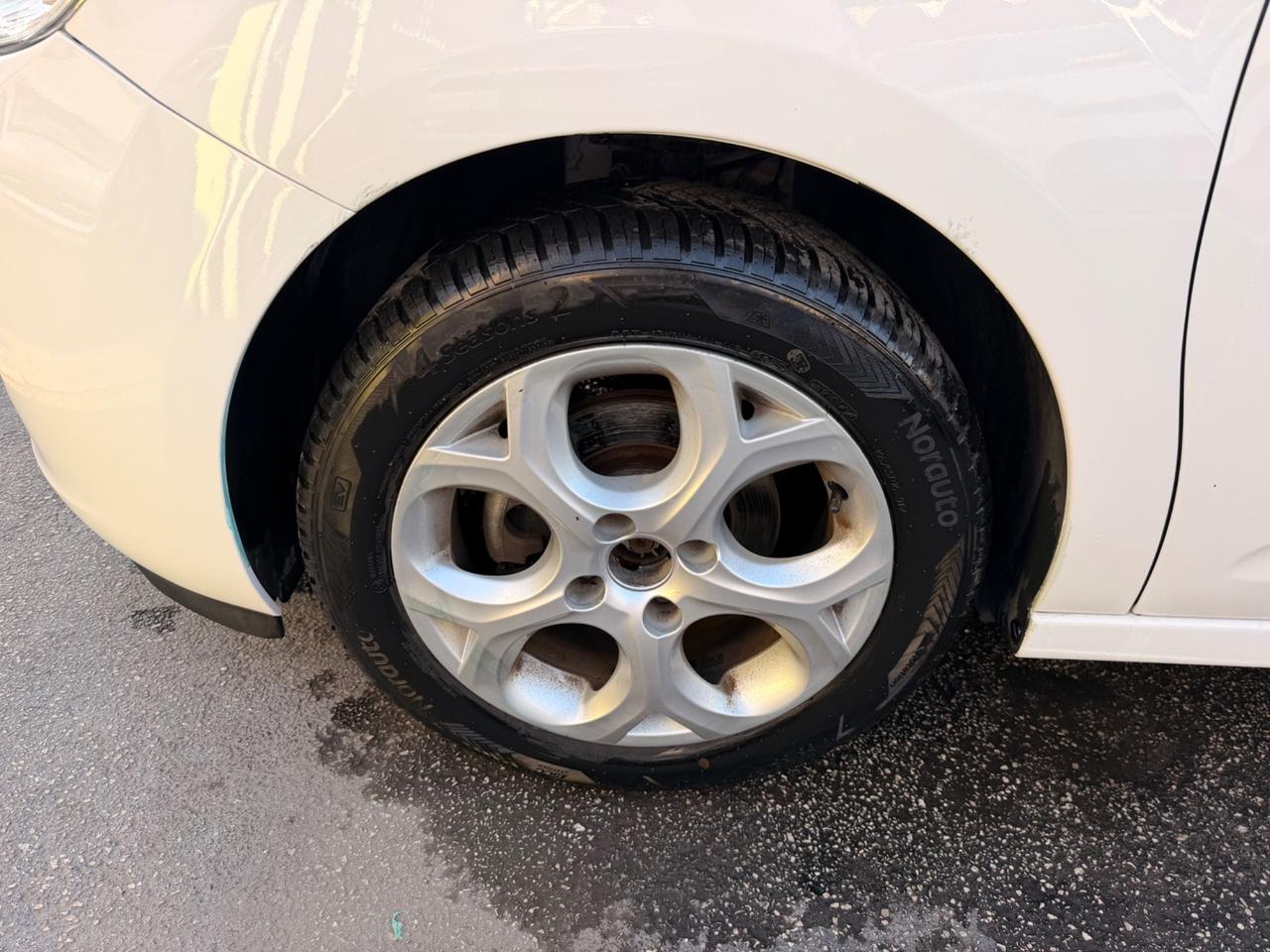 Citroen C3 BlueHDi 75 Exclusive 06/2016