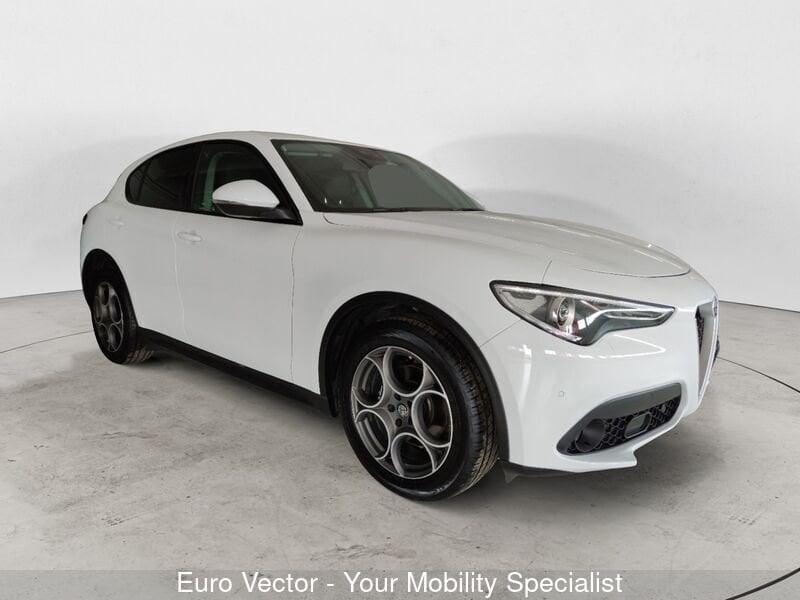 Alfa Romeo Stelvio 2.2 Turbodiesel 180 CV AT8 Executive