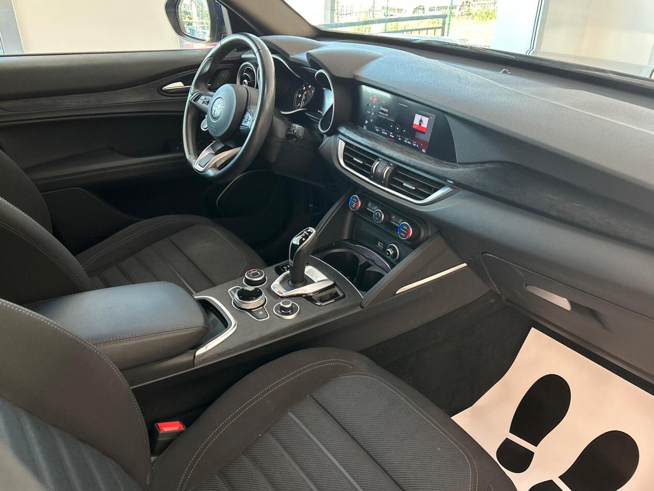 Alfa Romeo Stelvio 2.2 Turbodiesel 160 CV AT8 RWD Business