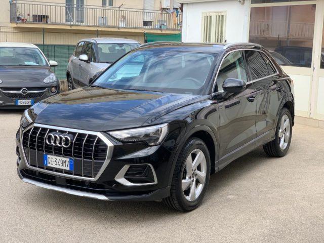 AUDI Q3 35 TDI quattro S tronic Business Advanced