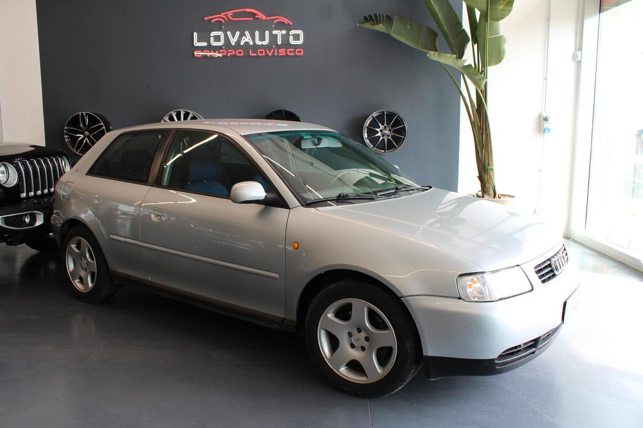 Audi A3 1.8 turbo 20V cat 3p. Ambiente