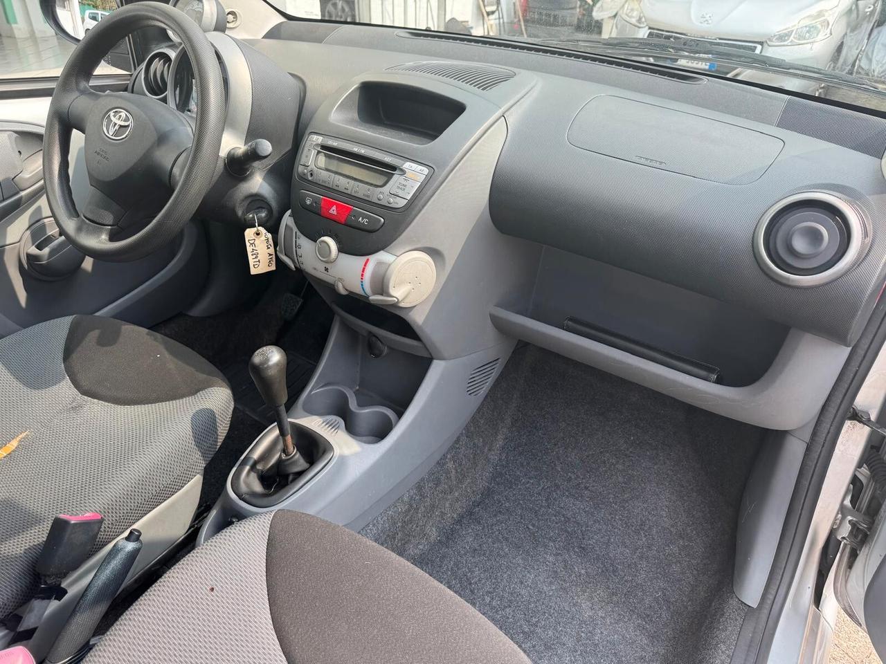 Toyota Aygo 1.0 12V VVT-i 5 porte