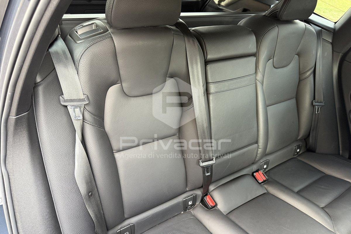 VOLVO XC60 B5 (d) AWD Geartronic Inscription