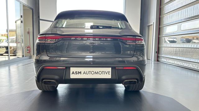 PORSCHE Macan 2.0