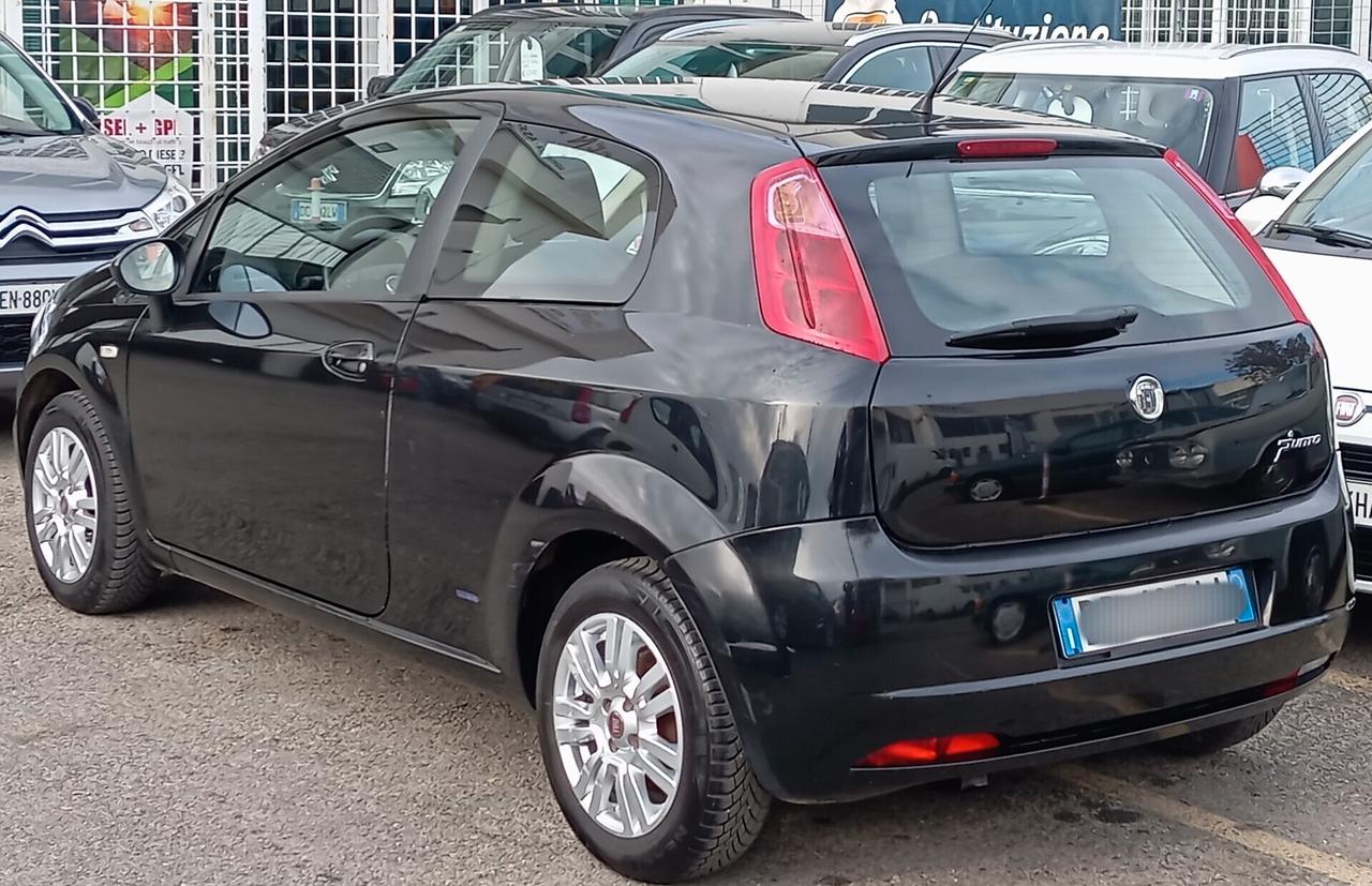 Fiat Grande Punto Grande Punto 1.3 MJT Dynamic