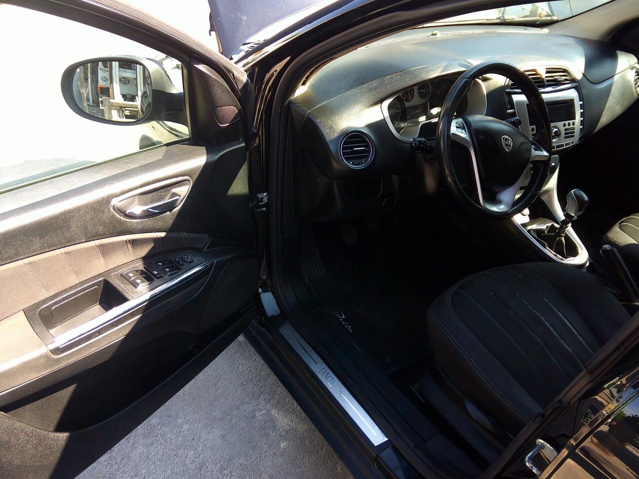 Lancia Delta 1.6 MJT DPF Oro 10