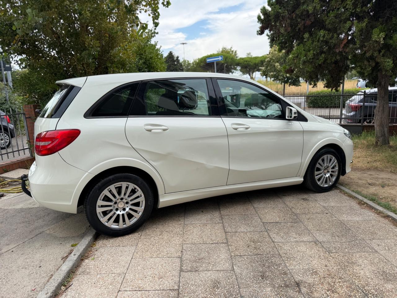 Mercedes-benz B 200 NGD Executive Gancio Traino